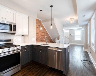 734 S Robinson Street - Photo Thumbnail 8