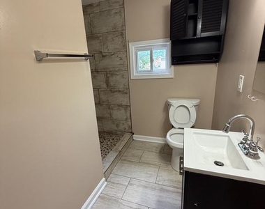 1032 Valley Street - Photo Thumbnail 13