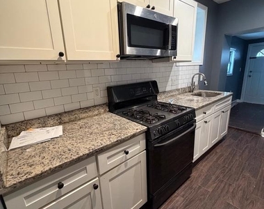 1032 Valley Street - Photo Thumbnail 7