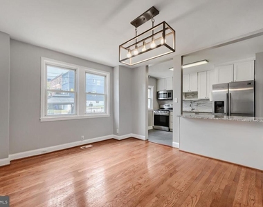 1014 Lyndhurst Street - Photo Thumbnail 11