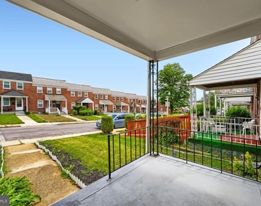 1014 Lyndhurst Street - Photo Thumbnail 3