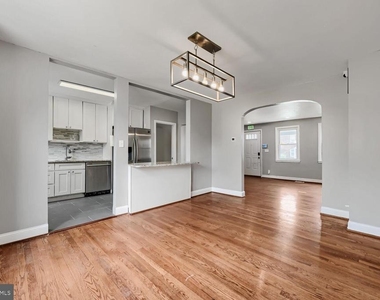 1014 Lyndhurst Street - Photo Thumbnail 10