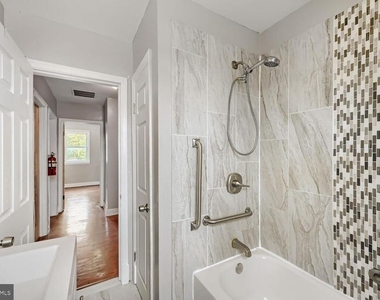1014 Lyndhurst Street - Photo Thumbnail 22