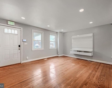1014 Lyndhurst Street - Photo Thumbnail 5