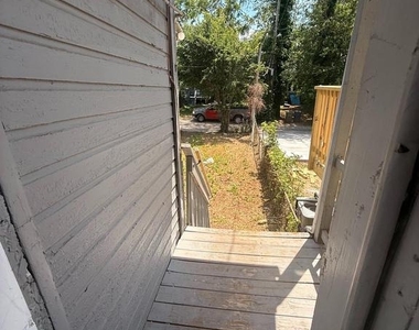 2859 W Garrison Avenue - Photo Thumbnail 7