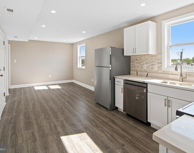 3022 E Fayette Street - Photo Thumbnail 1