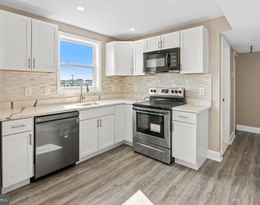 3022 E Fayette Street - Photo Thumbnail 6