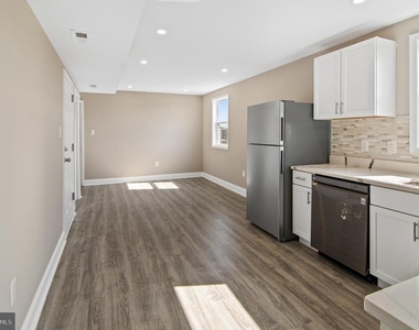 3022 E Fayette Street - Photo Thumbnail 2