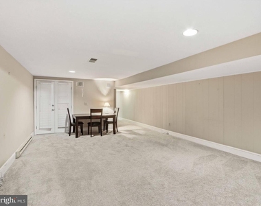 1435 Bolton Street - Photo Thumbnail 10