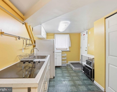 1435 Bolton Street - Photo Thumbnail 1