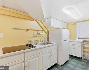 1435 Bolton Street - Photo Thumbnail 2