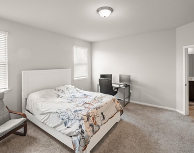 501 Dubina Ave - Photo Thumbnail 16