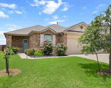 501 Dubina Ave - Photo Thumbnail 1