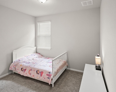501 Dubina Ave - Photo Thumbnail 14
