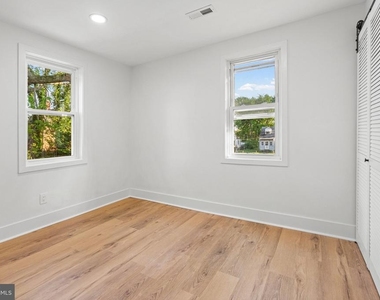 1019 President Street - Photo Thumbnail 15