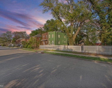 1019 President Street - Photo Thumbnail 24