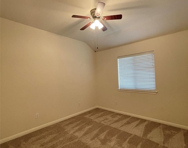 3110 Aquila Ct - Photo Thumbnail 16