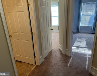 1959 Camelia Court - Photo Thumbnail 15