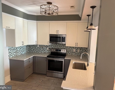 1959 Camelia Court - Photo Thumbnail 5
