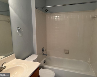 1959 Camelia Court - Photo Thumbnail 10