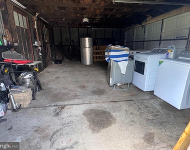 222 Townsend Avenue - Photo Thumbnail 23