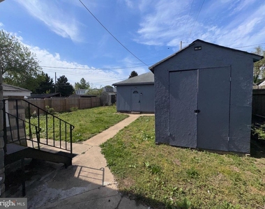 222 Townsend Avenue - Photo Thumbnail 19
