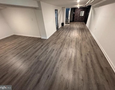 222 Townsend Avenue - Photo Thumbnail 15