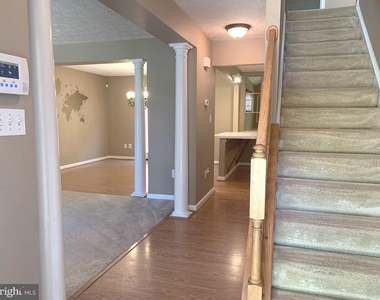 7931 Carriage Drive - Photo Thumbnail 2