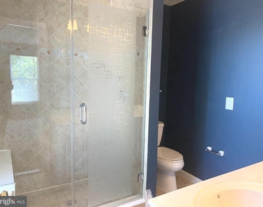 7931 Carriage Drive - Photo Thumbnail 23