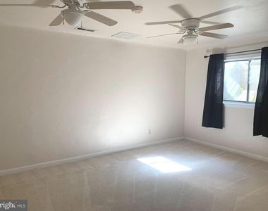 7931 Carriage Drive - Photo Thumbnail 37