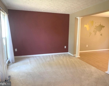 7931 Carriage Drive - Photo Thumbnail 3