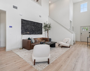 220 Merrick Rd - Photo Thumbnail 1