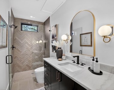 434 Brady Ln - Photo Thumbnail 27