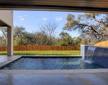 434 Brady Ln - Photo Thumbnail 5