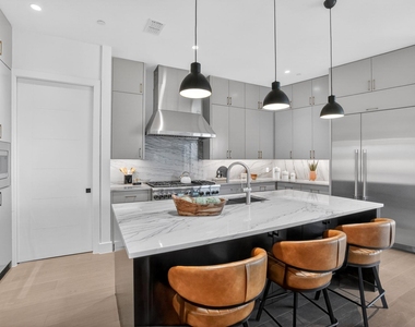 434 Brady Ln - Photo Thumbnail 9