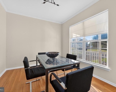 33 Lindley Drive - Photo Thumbnail 10