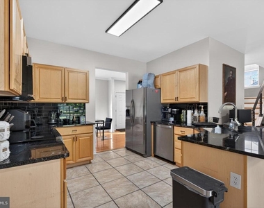 33 Lindley Drive - Photo Thumbnail 8