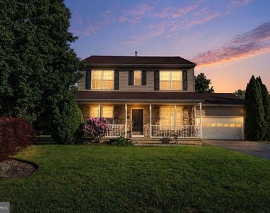 33 Lindley Drive - Photo Thumbnail 1