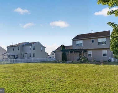 33 Lindley Drive - Photo Thumbnail 21