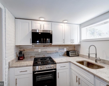 2339 3rd Street Ne - Photo Thumbnail 25