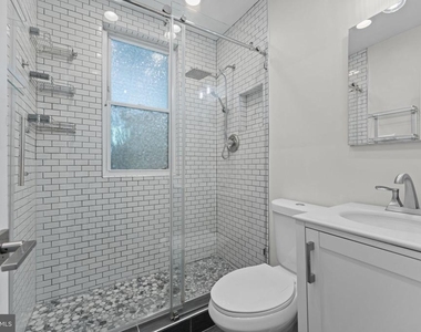 2339 3rd Street Ne - Photo Thumbnail 16