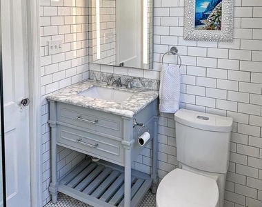 1209 Gallatin Street Nw - Photo Thumbnail 7