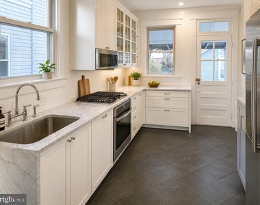 1209 Gallatin Street Nw - Photo Thumbnail 4