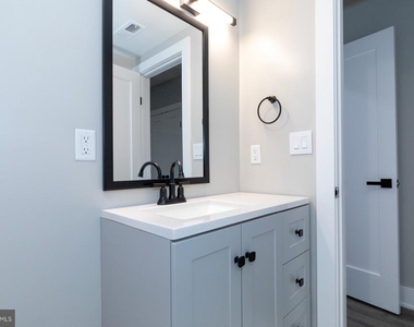 1321 Shepherd Street Nw - Photo Thumbnail 18