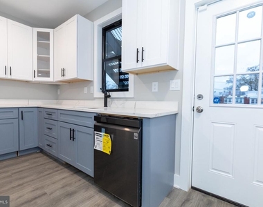 1321 Shepherd Street Nw - Photo Thumbnail 23