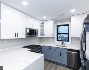 1321 Shepherd Street Nw - Photo Thumbnail 3