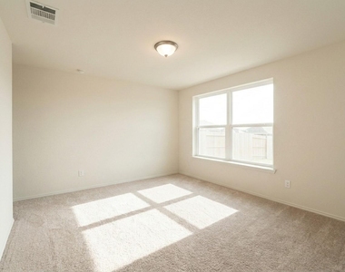 4653 Alfano Loop - Photo Thumbnail 34
