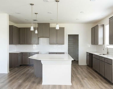 4653 Alfano Loop - Photo Thumbnail 6