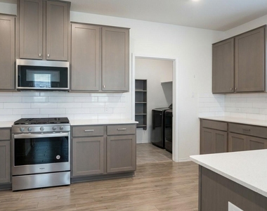 4653 Alfano Loop - Photo Thumbnail 5