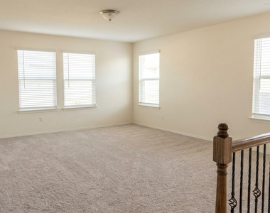 4653 Alfano Loop - Photo Thumbnail 15